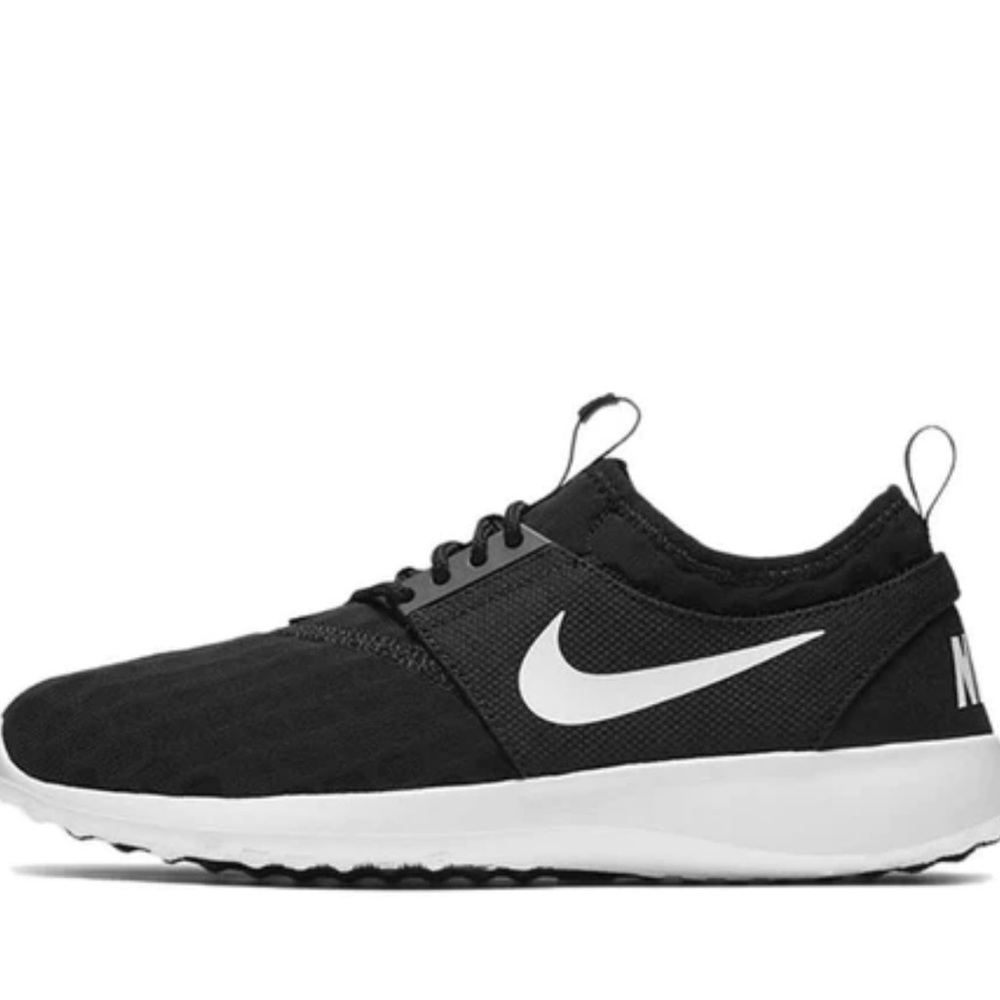 Nike Womens Juvenate Black White Size 10